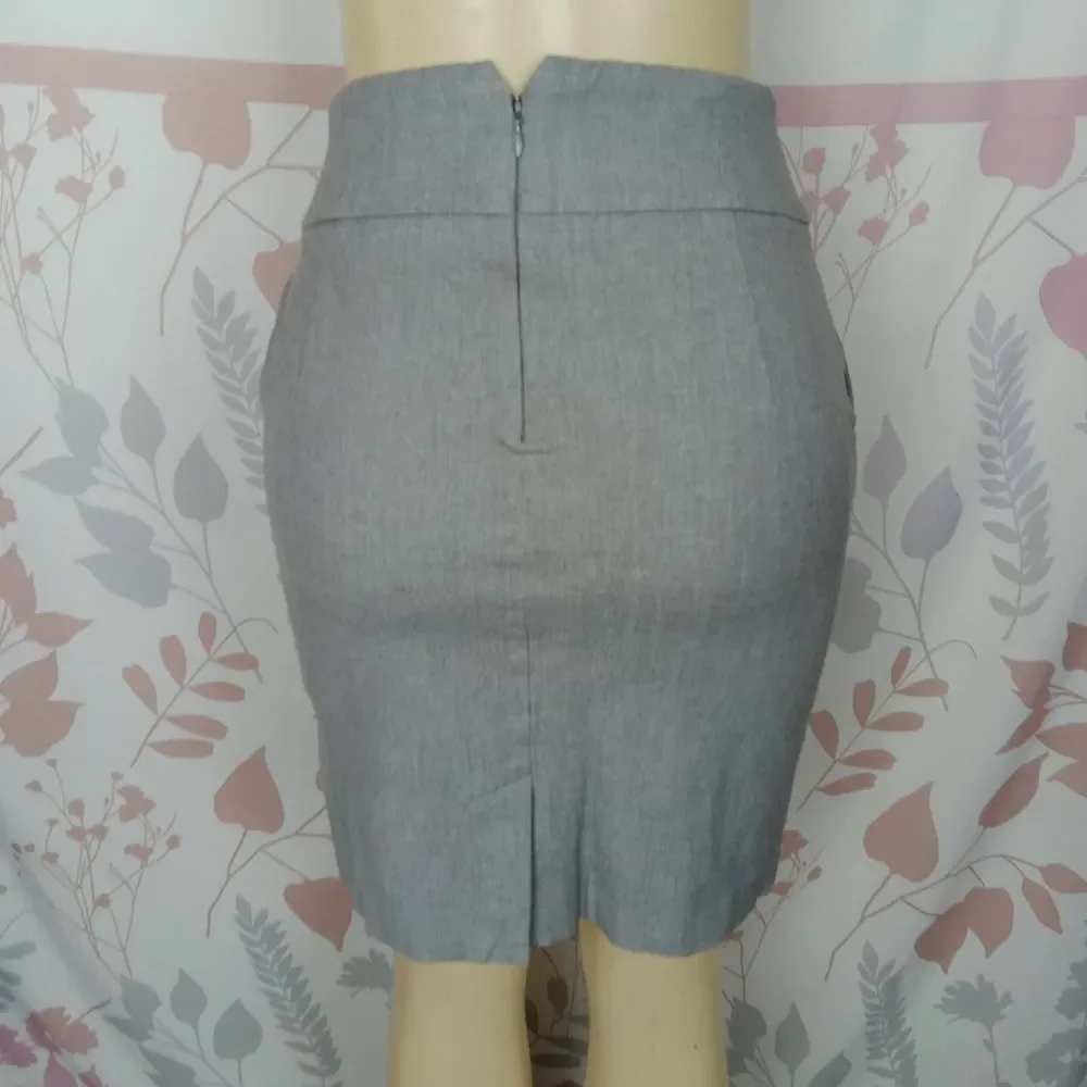 Banana Republic pencil skirt‎ size 2